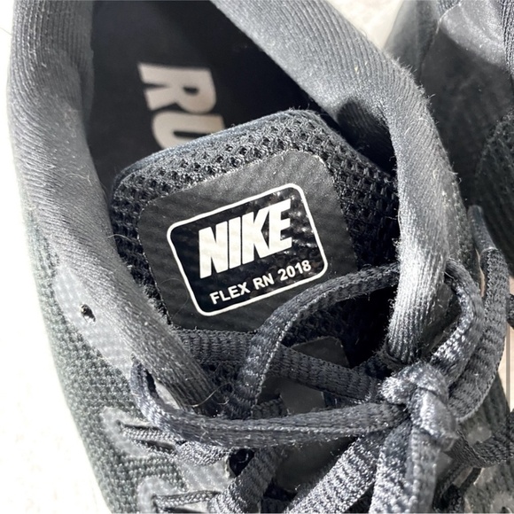 Nike Flex Rn 2018 Black Athletic Trainers Running Shoes Activewear Shoes 7.5 - Picture 7 of 14
